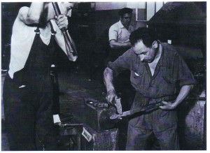 Emiliano Gonzalez y Felix Aparicio en el Instituto Virgen de la Paloma 1957